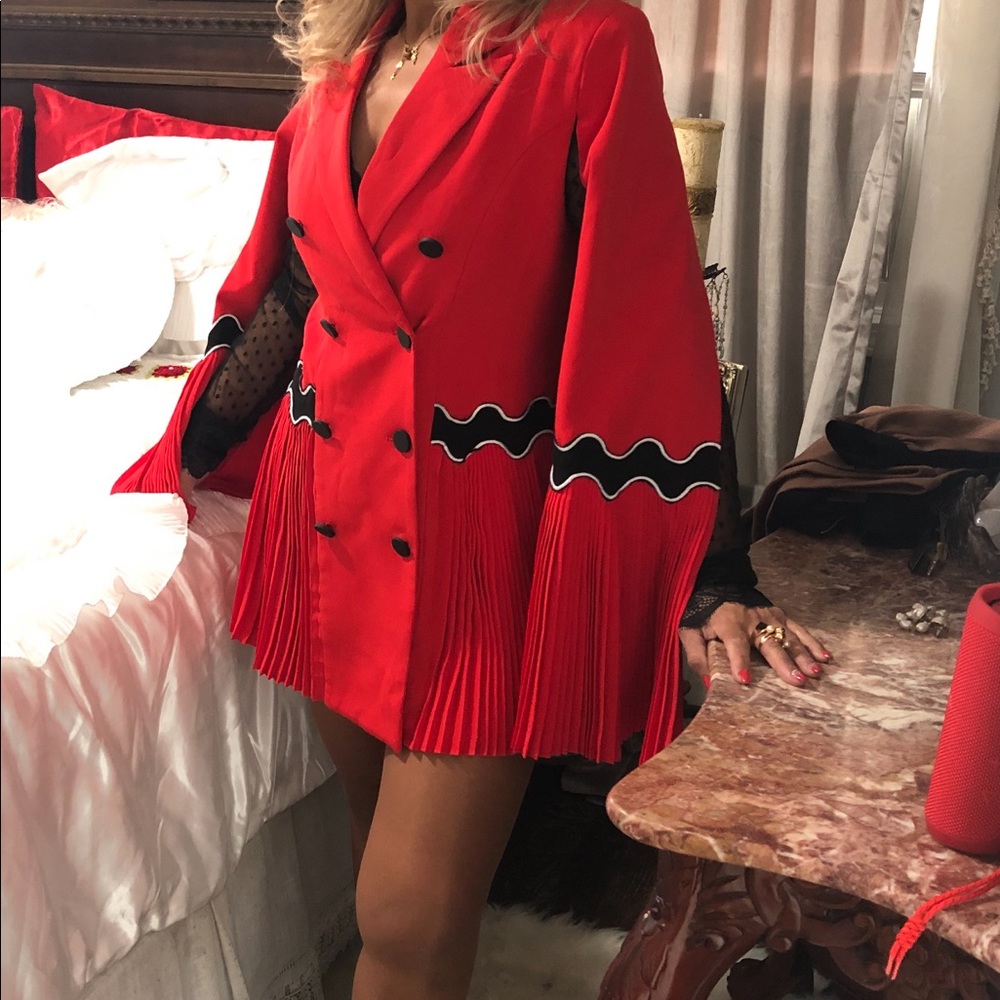 Dress - Picture 3 of 3